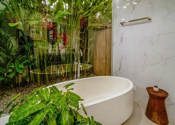 Bali Large 5-br Private Luxury Dandanku In Seminyak (Bali)